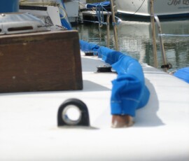 note fairlead, then two blocks against the handrail